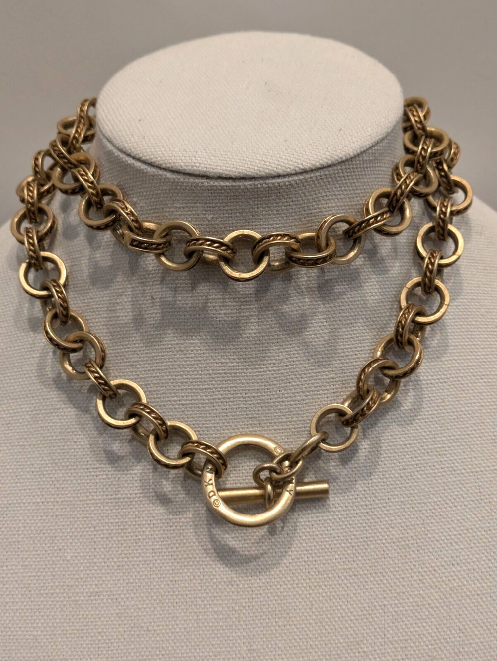 VTG Signed DKNY Donna Karan New York Brushed Gold Tone Rolo Link Toggle Necklace